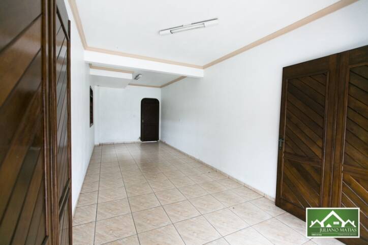 Casa à venda com 4 quartos, 360m² - Foto 4