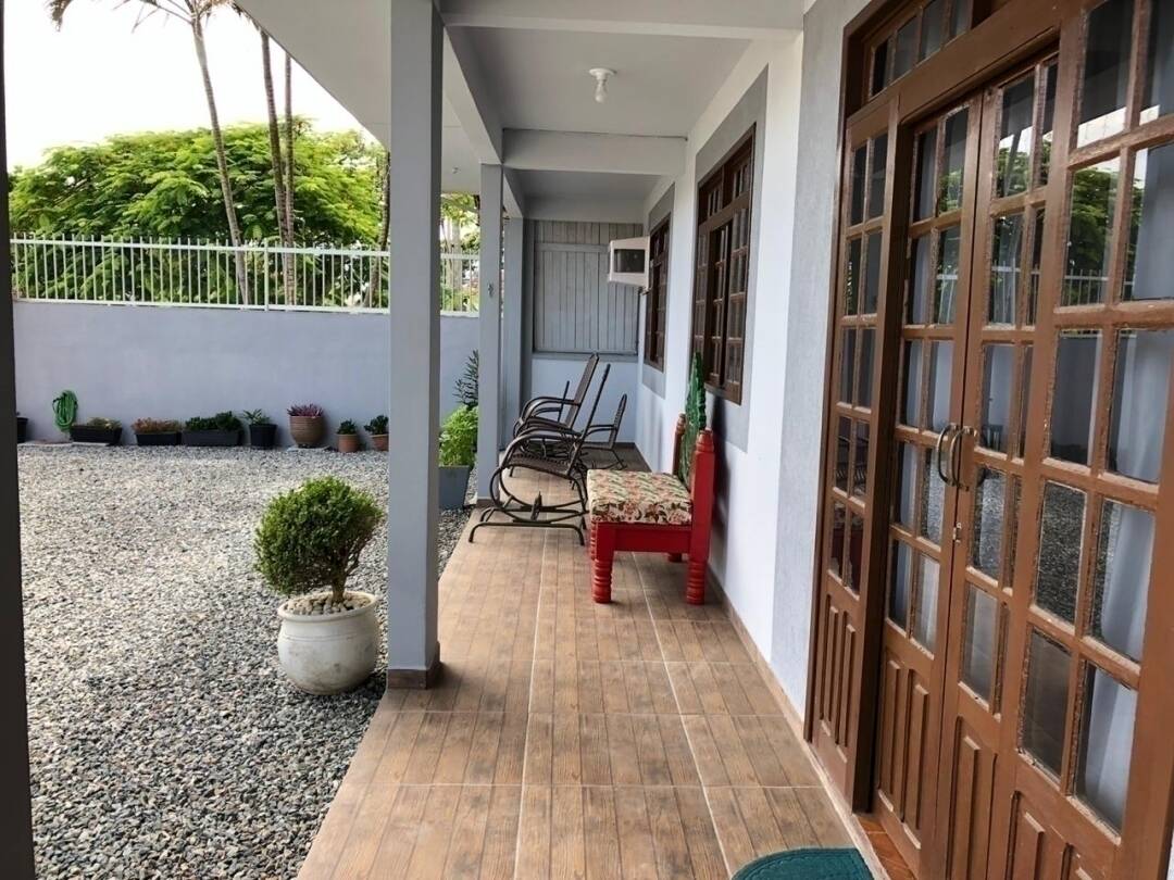 Sobrado à venda com 6 quartos, 220m² - Foto 9