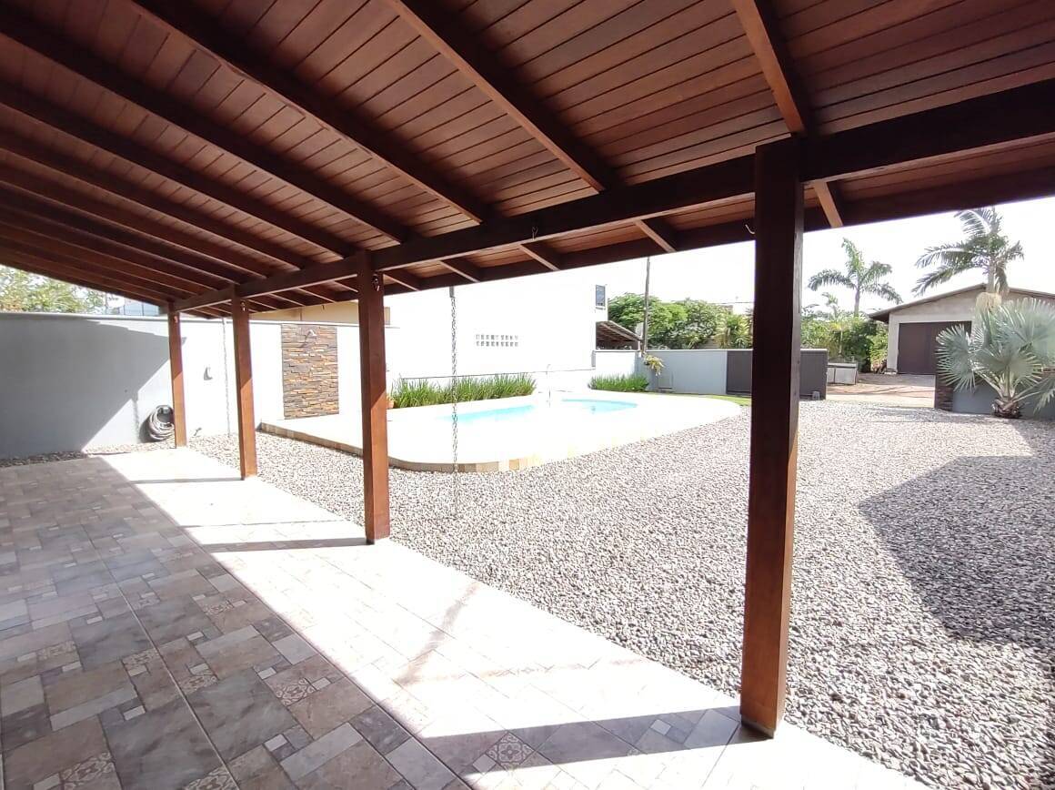 Casa à venda com 3 quartos, 206m² - Foto 15