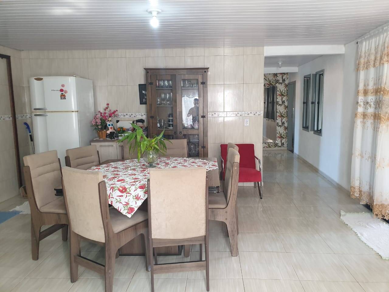 Casa à venda com 5 quartos, 240m² - Foto 10