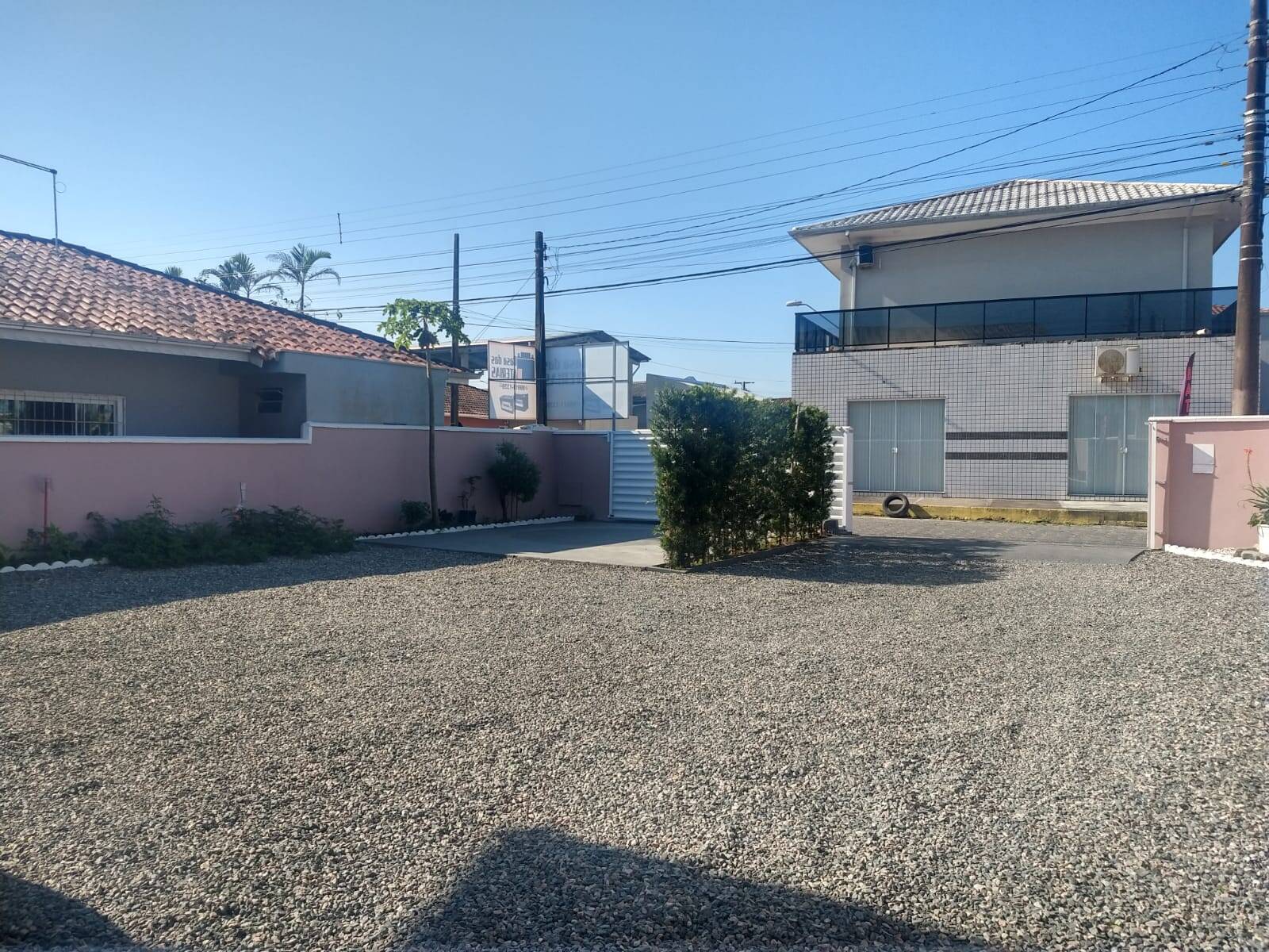 Casa à venda com 3 quartos, 120m² - Foto 2