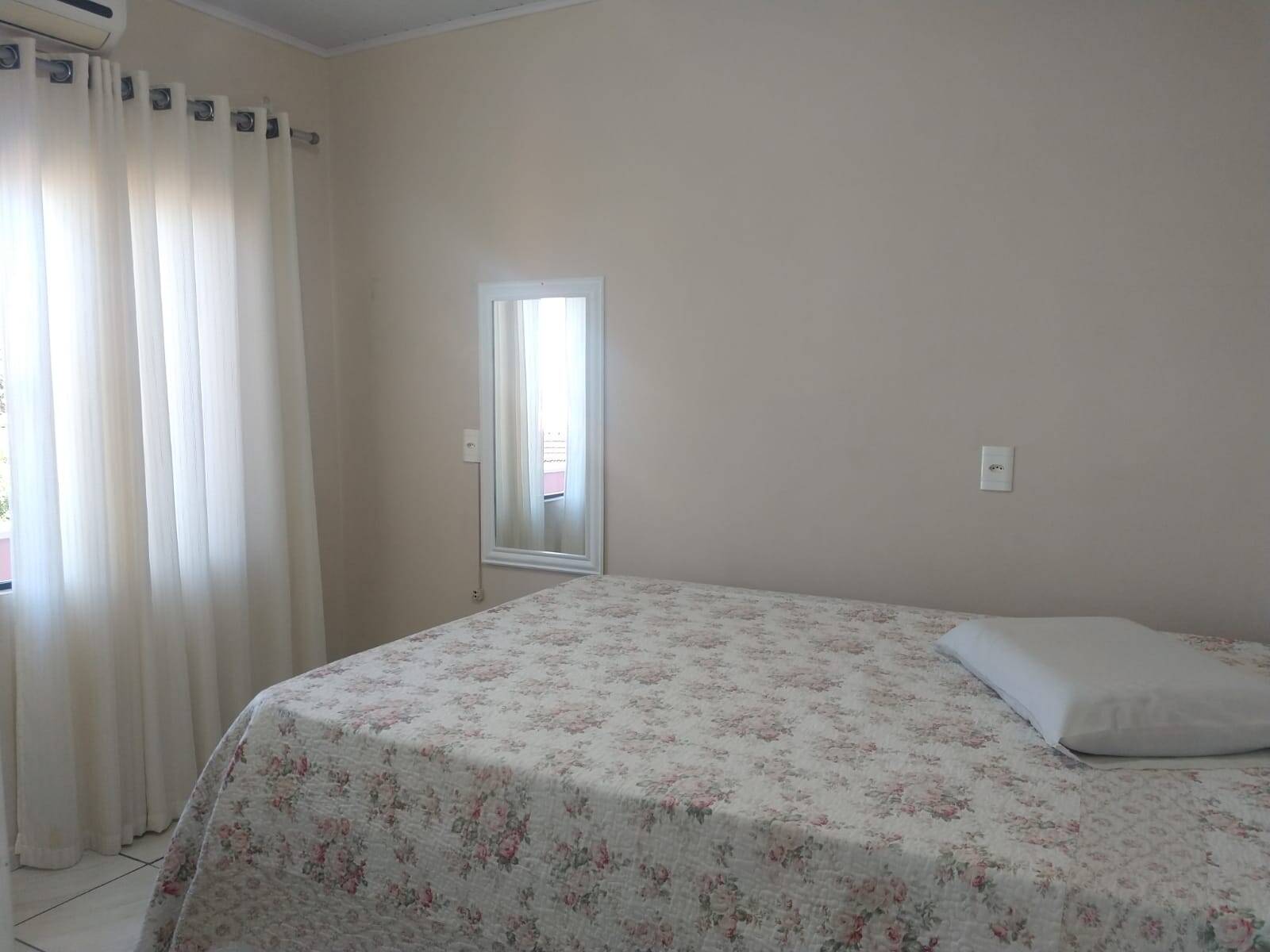 Casa à venda com 3 quartos, 120m² - Foto 11