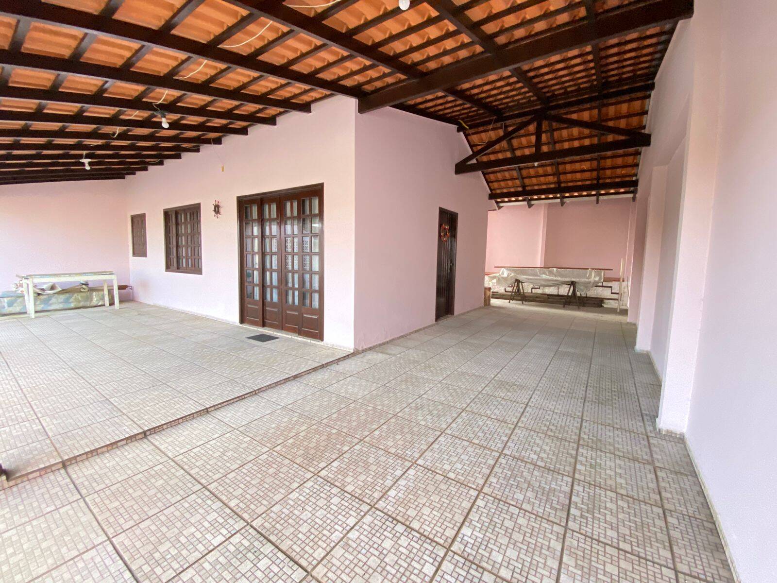 Casa à venda com 4 quartos, 130m² - Foto 12