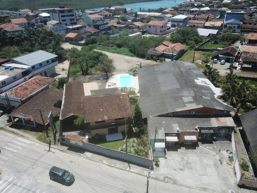 Sobrado à venda com 3 quartos, 282m² - Foto 2