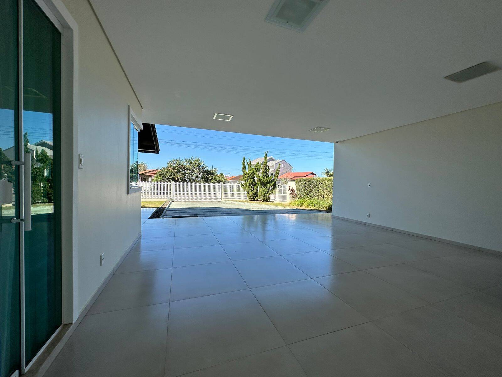 Casa à venda com 3 quartos, 670m² - Foto 9