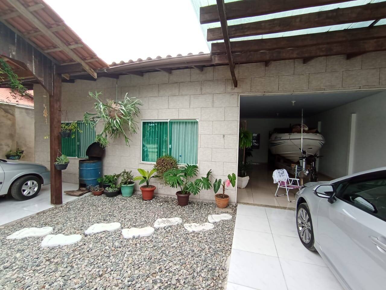 Casa à venda com 4 quartos, 180m² - Foto 4