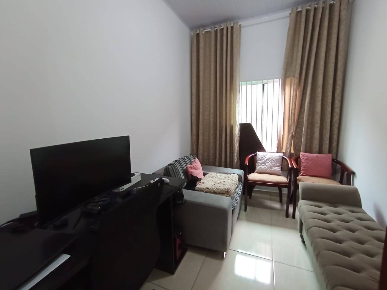 Casa à venda com 4 quartos, 180m² - Foto 12