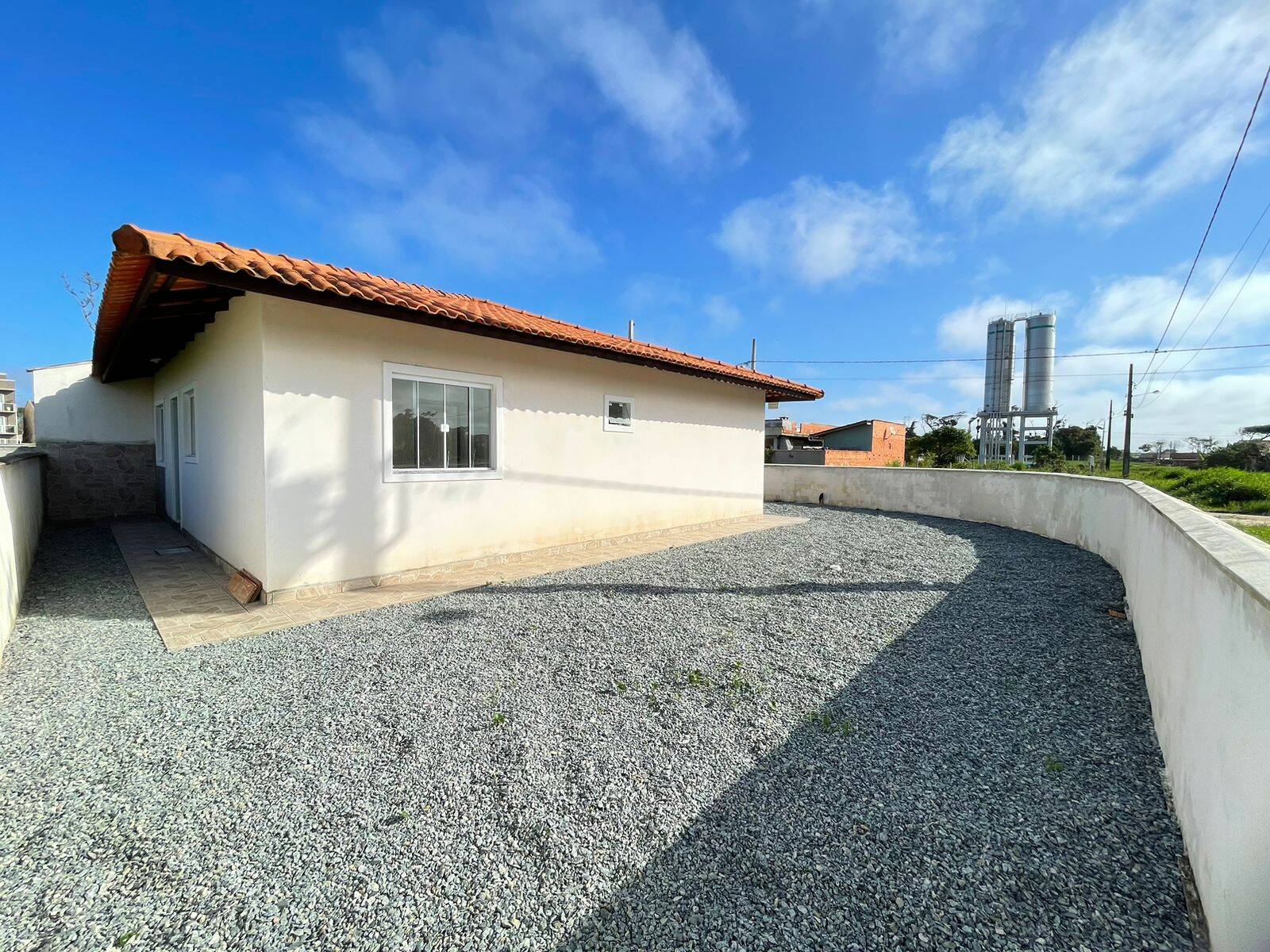 Casa à venda com 3 quartos, 60m² - Foto 11