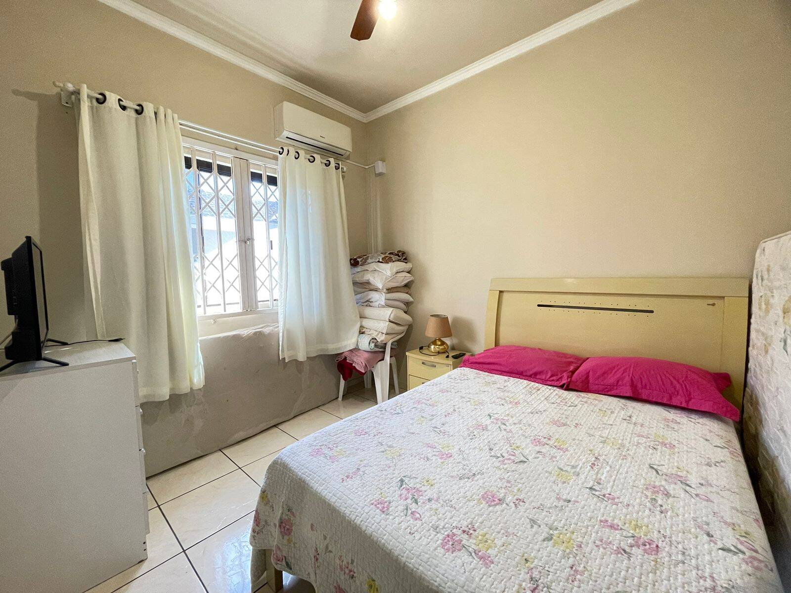 Casa à venda com 3 quartos, 190m² - Foto 17