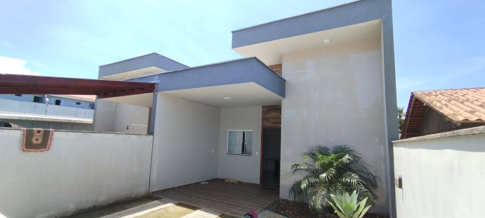 Casa à venda com 3 quartos, 80m² - Foto 2