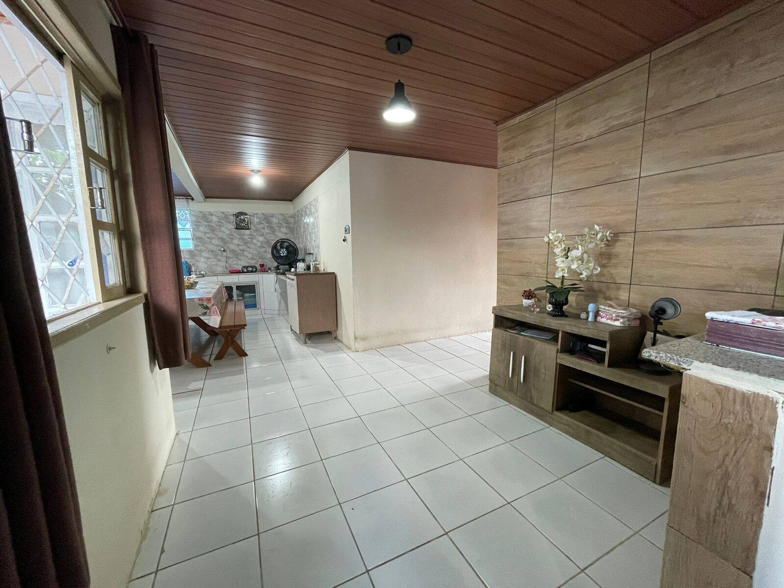 Casa à venda com 4 quartos, 143m² - Foto 4