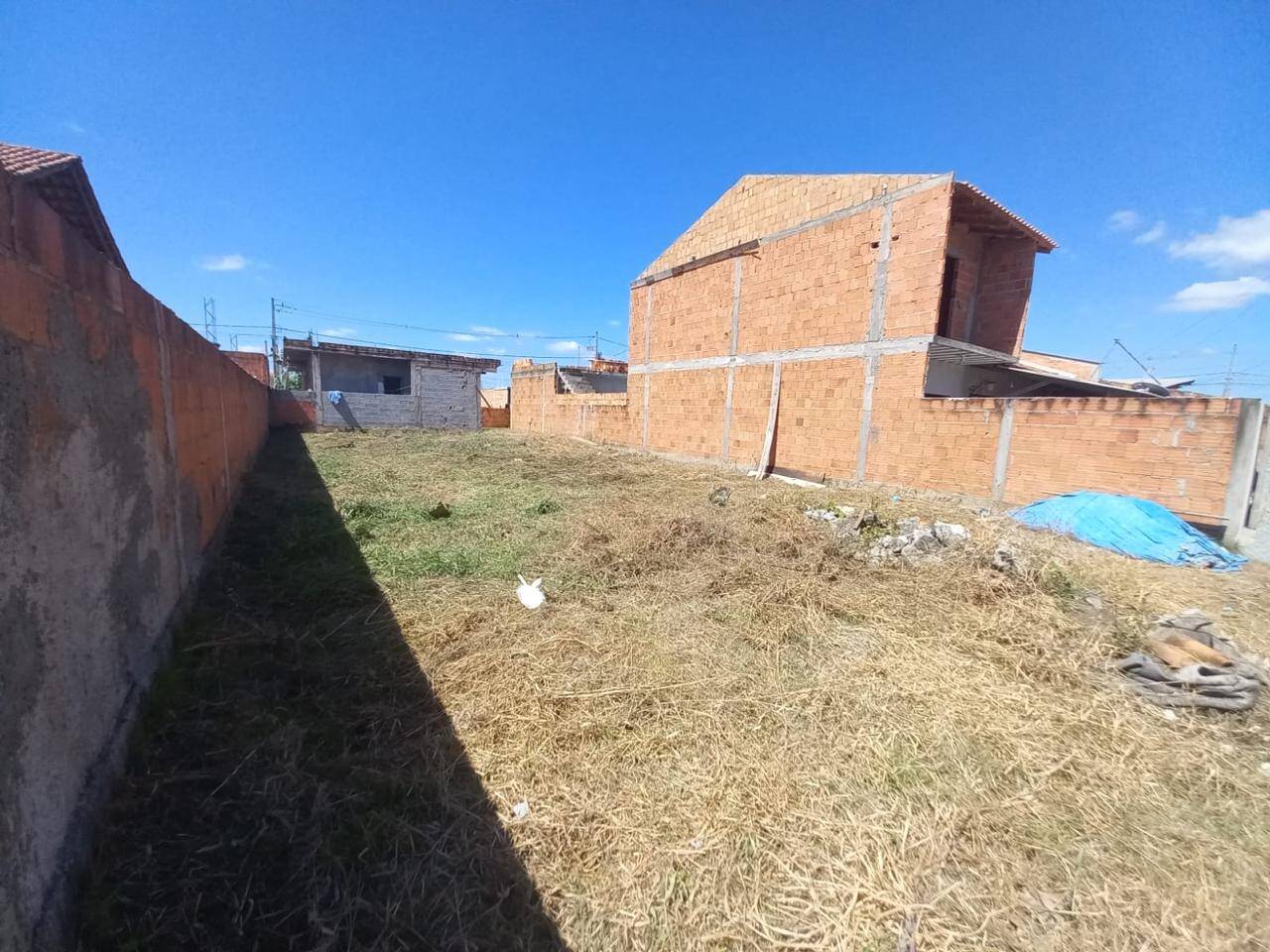 Terreno à venda, 240m² - Foto 2