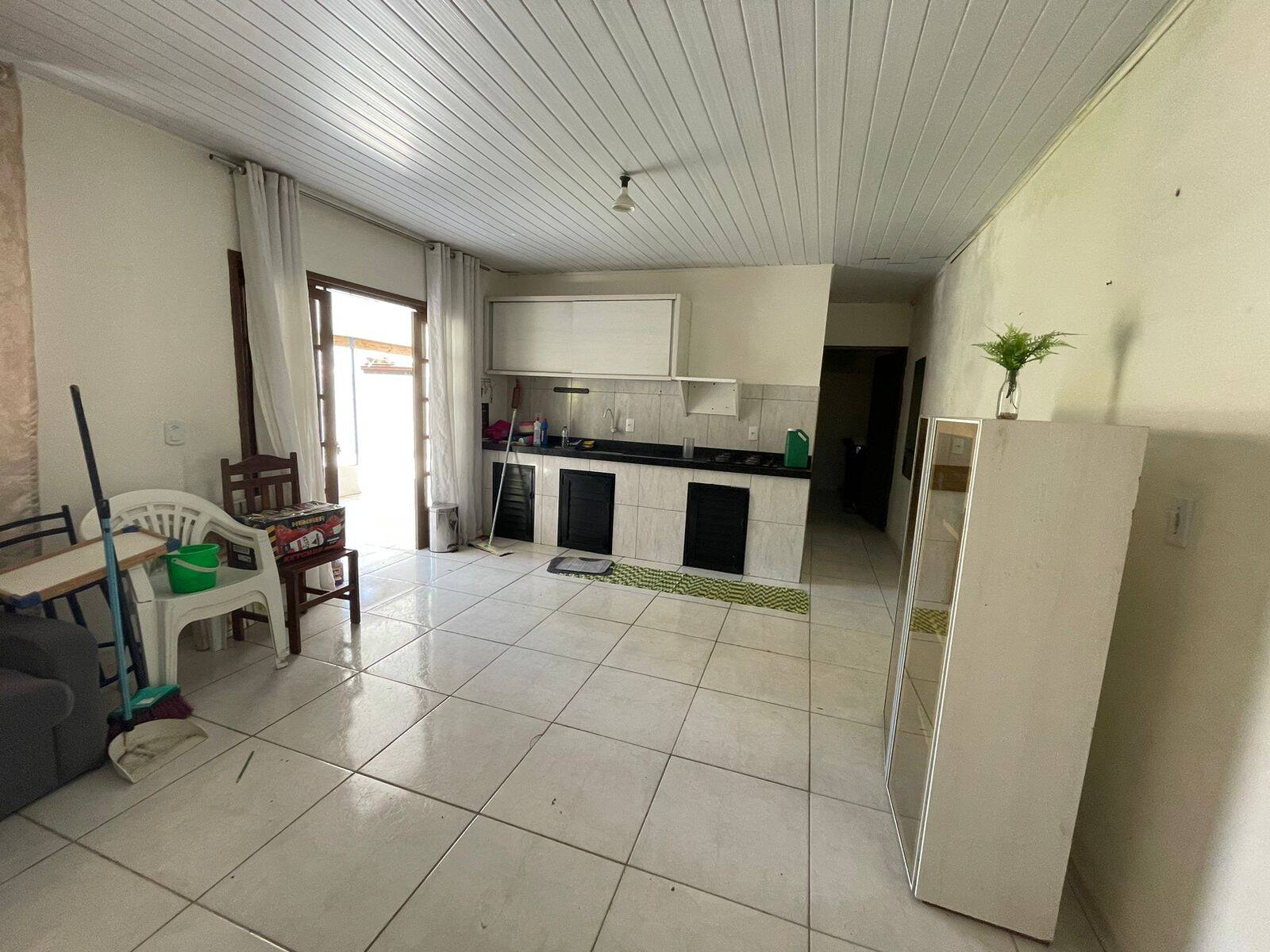 Casa à venda com 1 quarto, 45m² - Foto 4