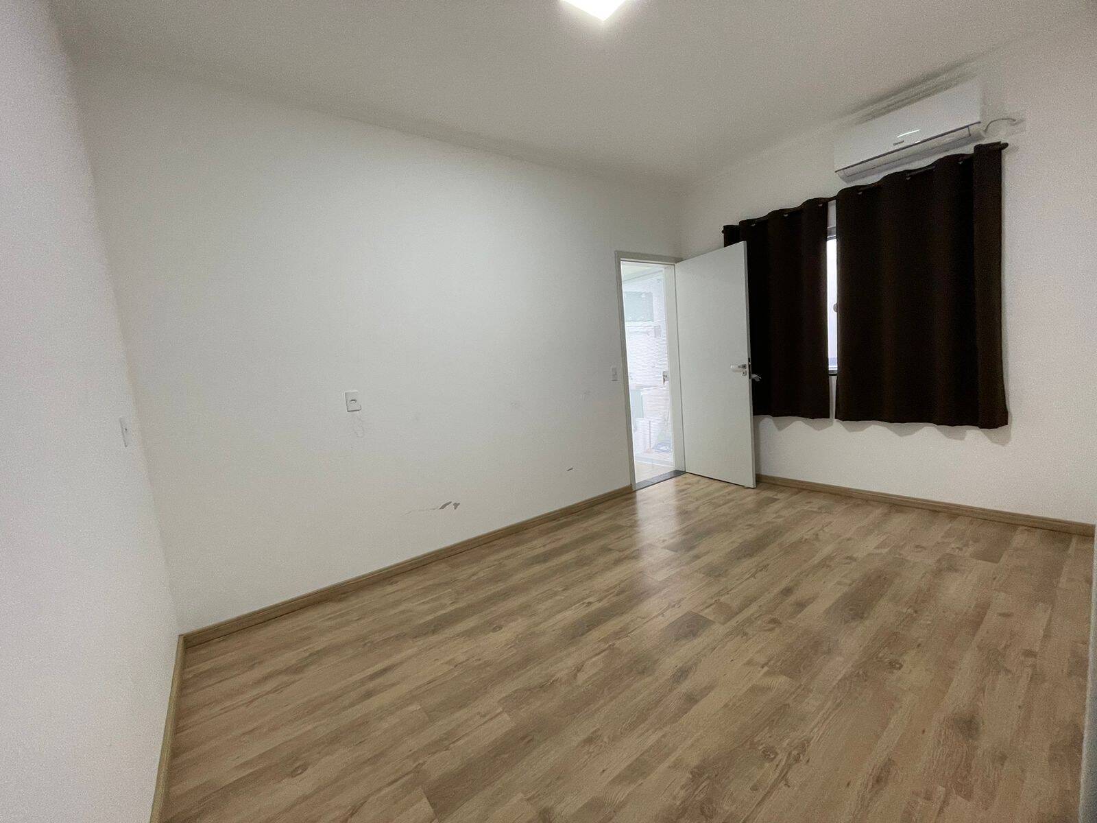 Casa à venda com 3 quartos, 77m² - Foto 15