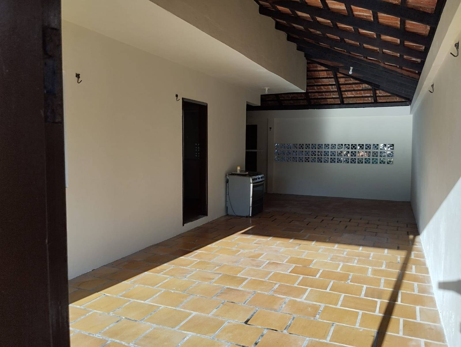 Casa à venda com 3 quartos, 184m² - Foto 3