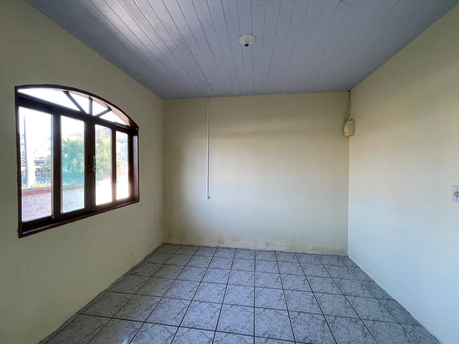 Casa à venda com 5 quartos, 98m² - Foto 12