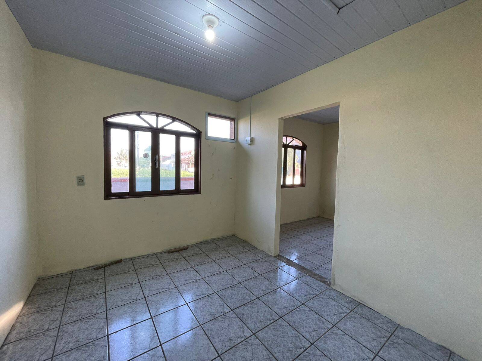 Casa à venda com 5 quartos, 98m² - Foto 14