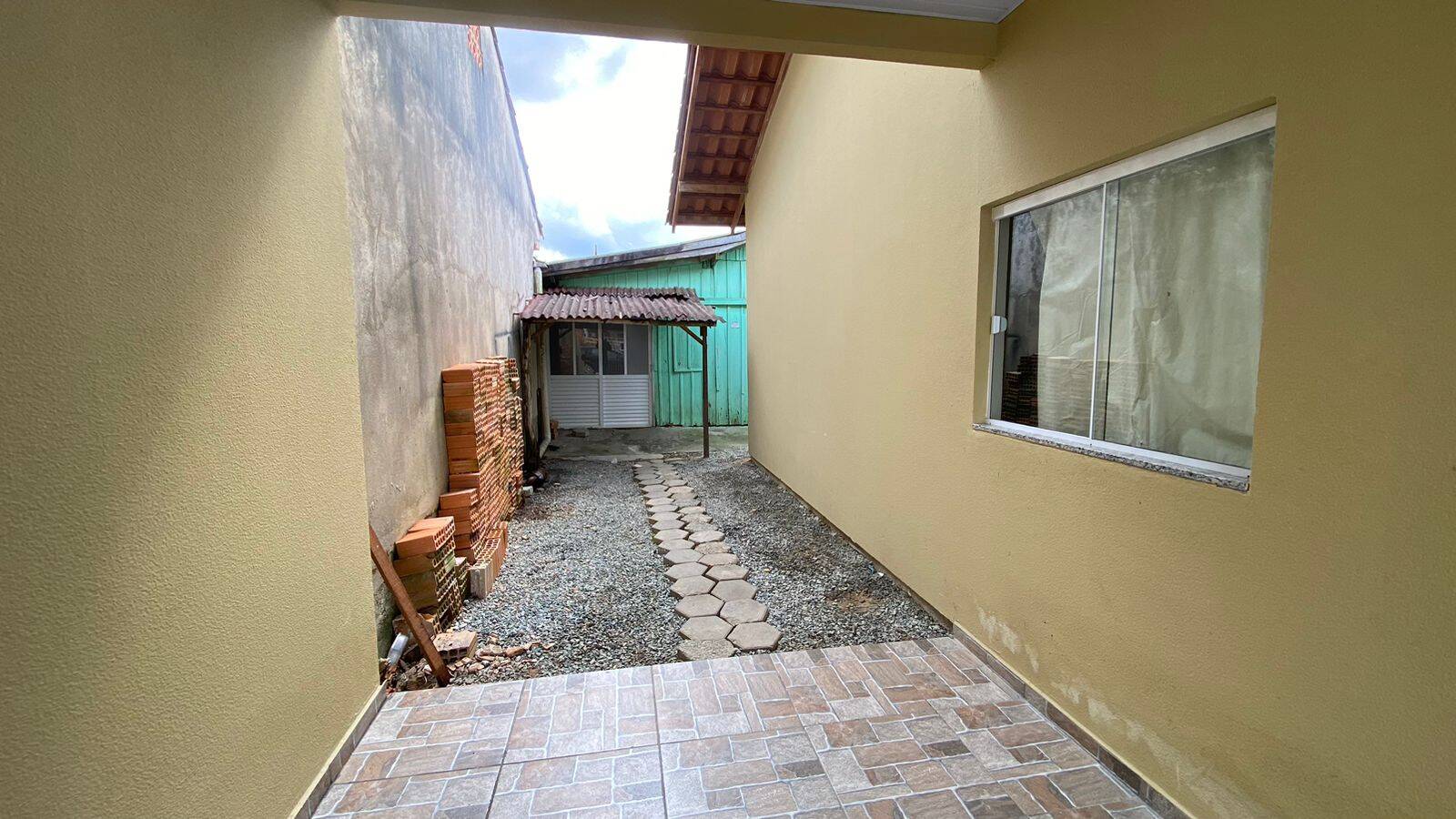 Casa à venda com 2 quartos, 150m² - Foto 4