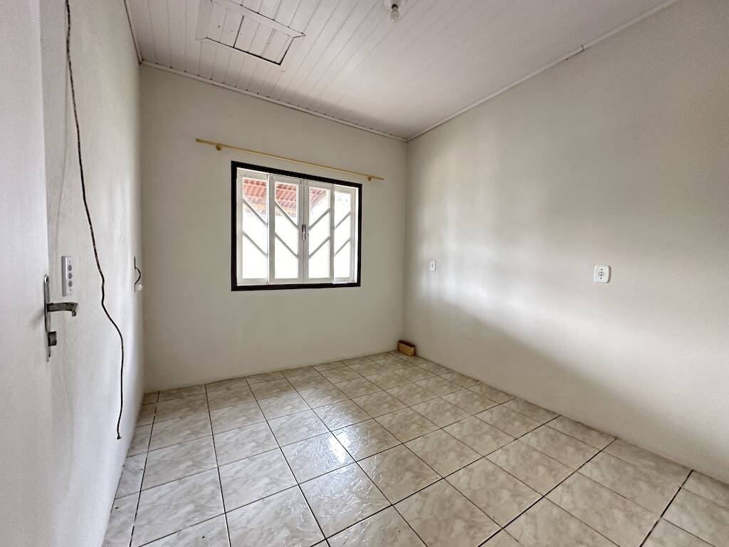 Casa à venda com 4 quartos, 81m² - Foto 16