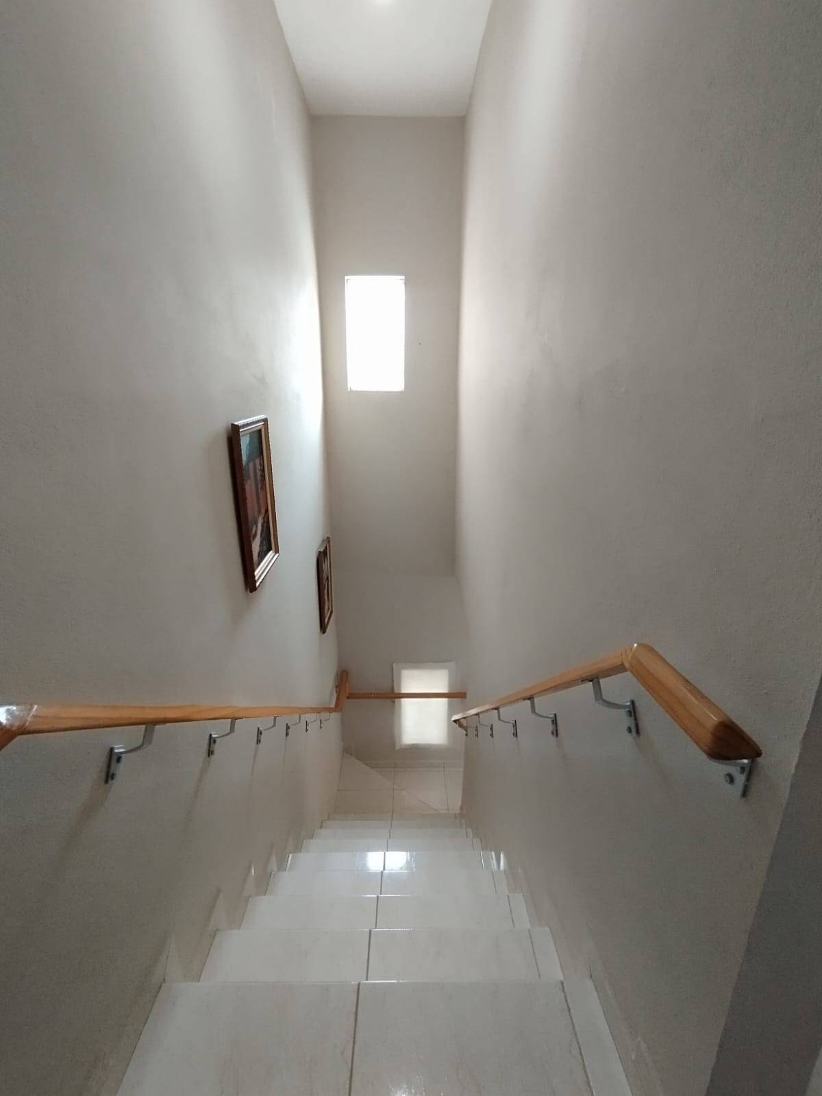 Casa à venda com 2 quartos, 64m² - Foto 17