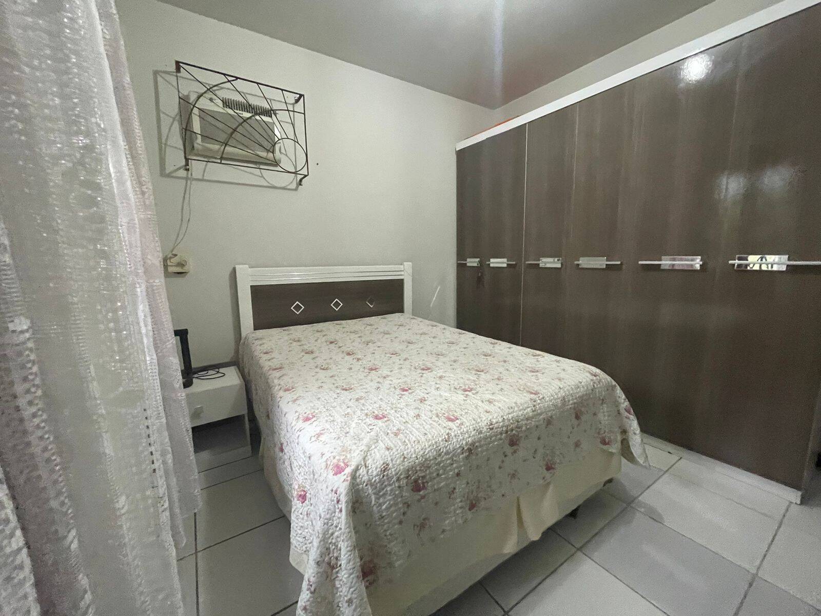 Casa à venda com 2 quartos, 120m² - Foto 8