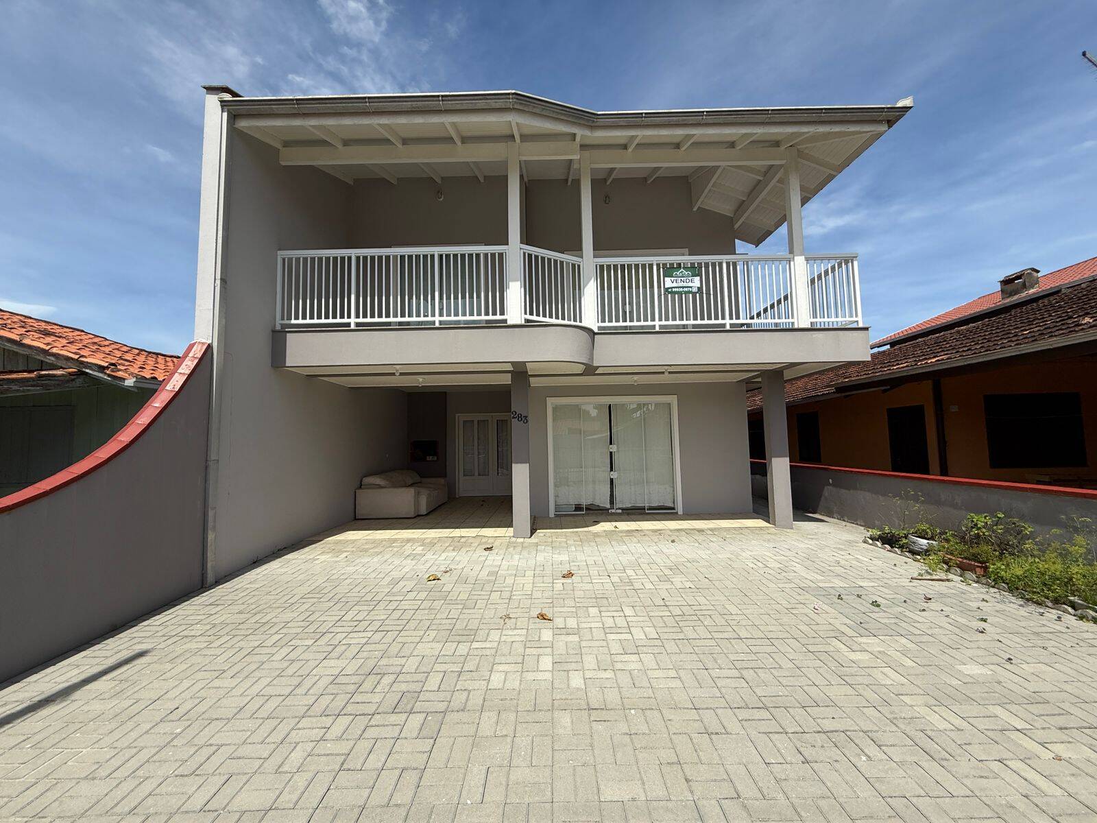 Sobrado à venda com 4 quartos, 189m² - Foto 1