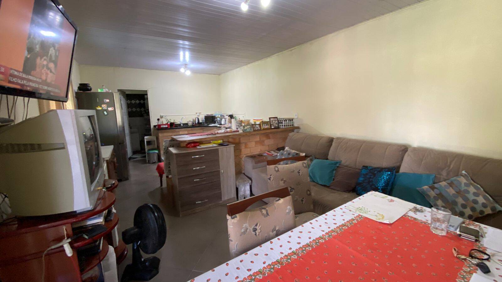 Casa à venda com 1 quarto, 130m² - Foto 6