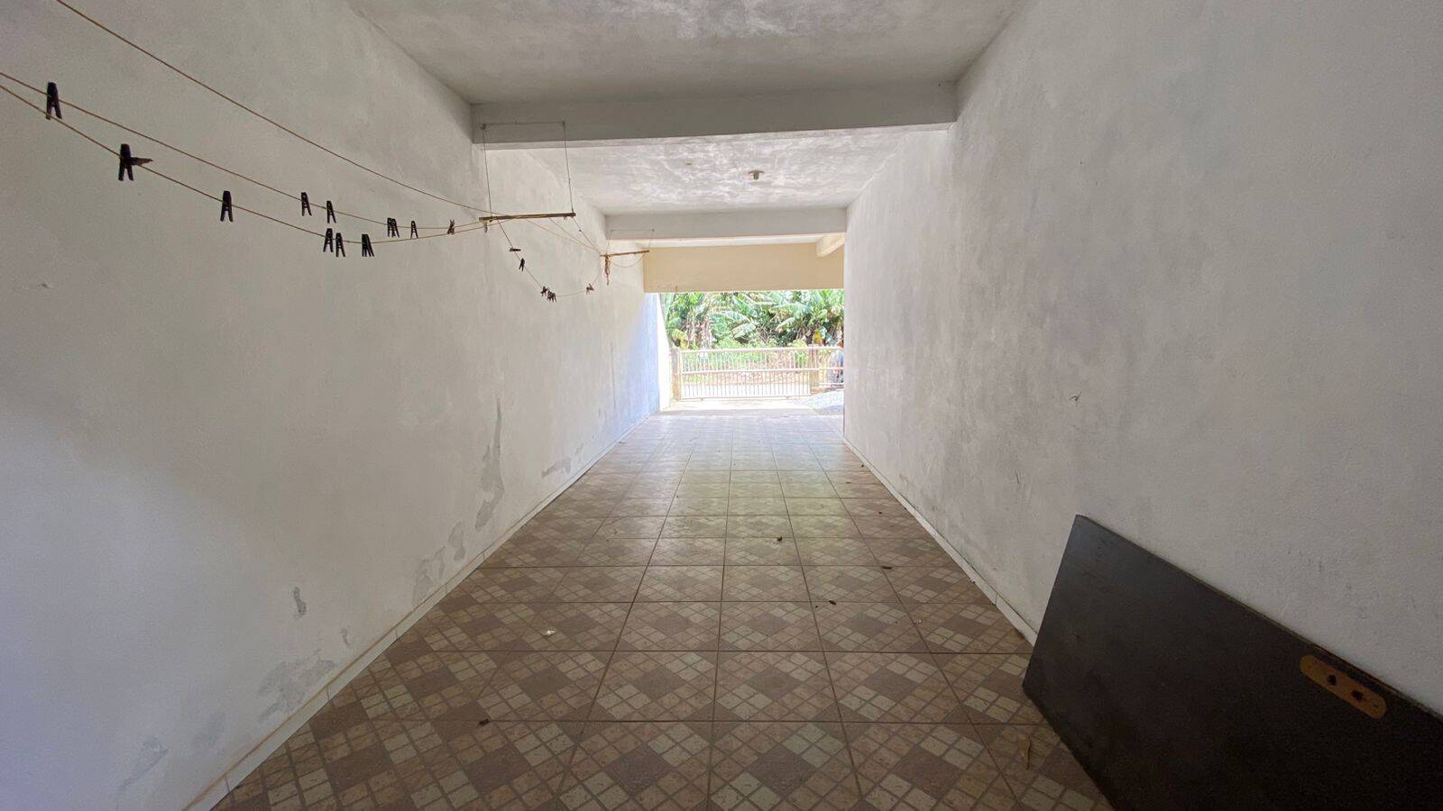 Sobrado à venda com 6 quartos, 200m² - Foto 4