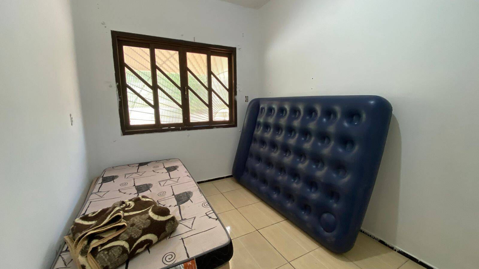 Sobrado à venda com 6 quartos, 200m² - Foto 7