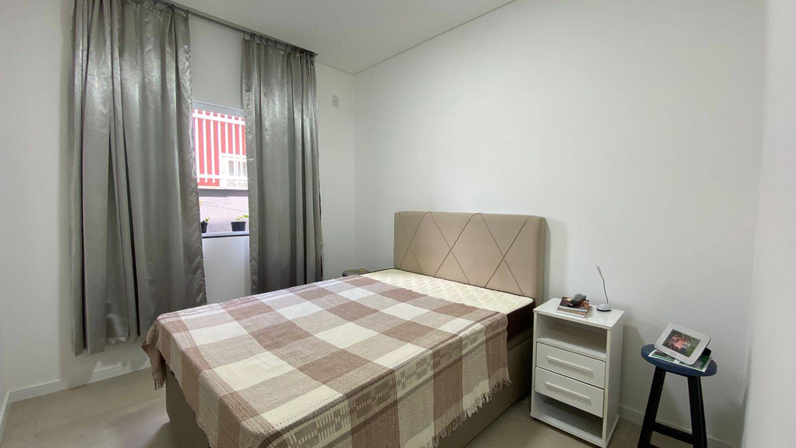 Casa à venda com 3 quartos, 89m² - Foto 13