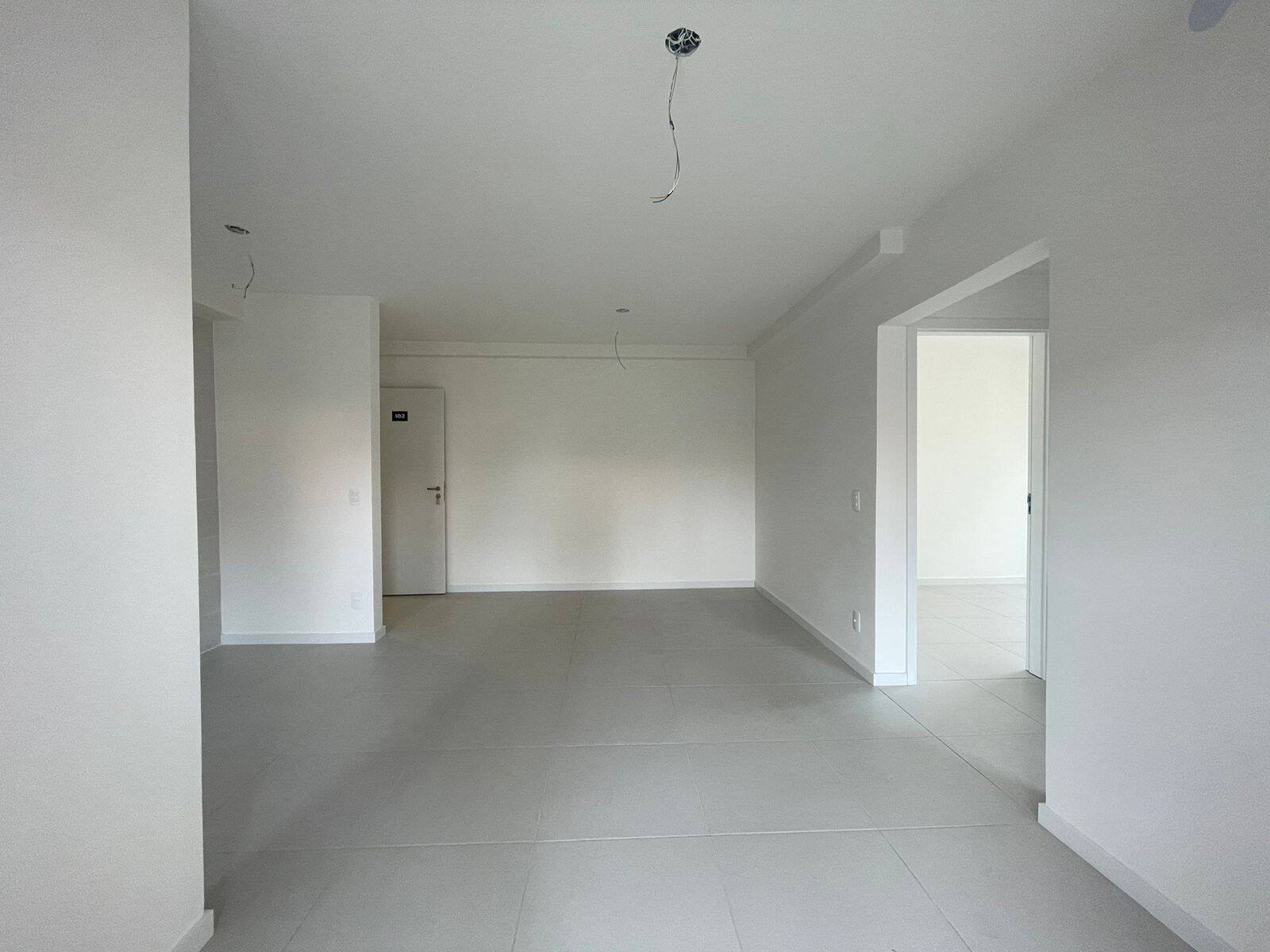 Apartamento à venda com 2 quartos, 63m² - Foto 9