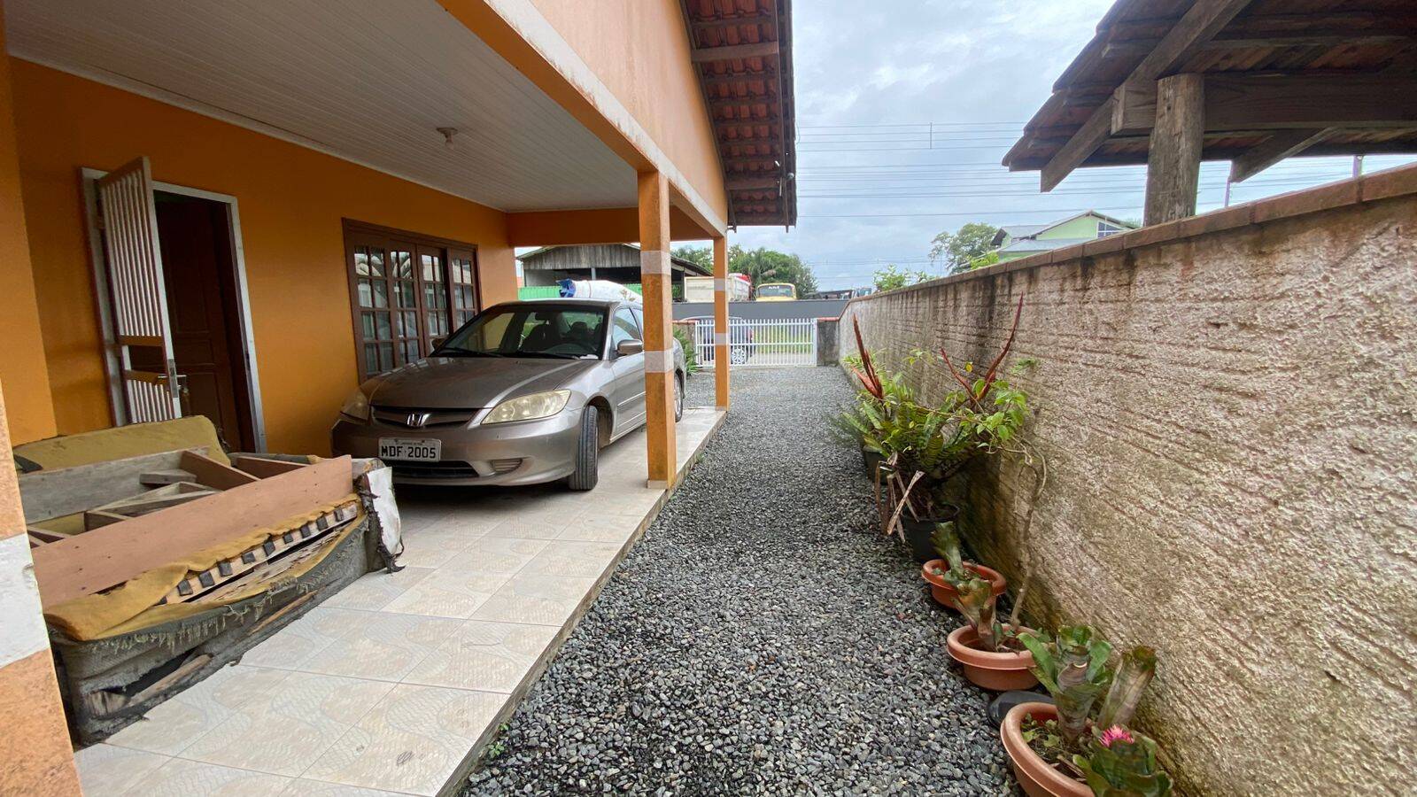 Casa à venda com 2 quartos, 79m² - Foto 4