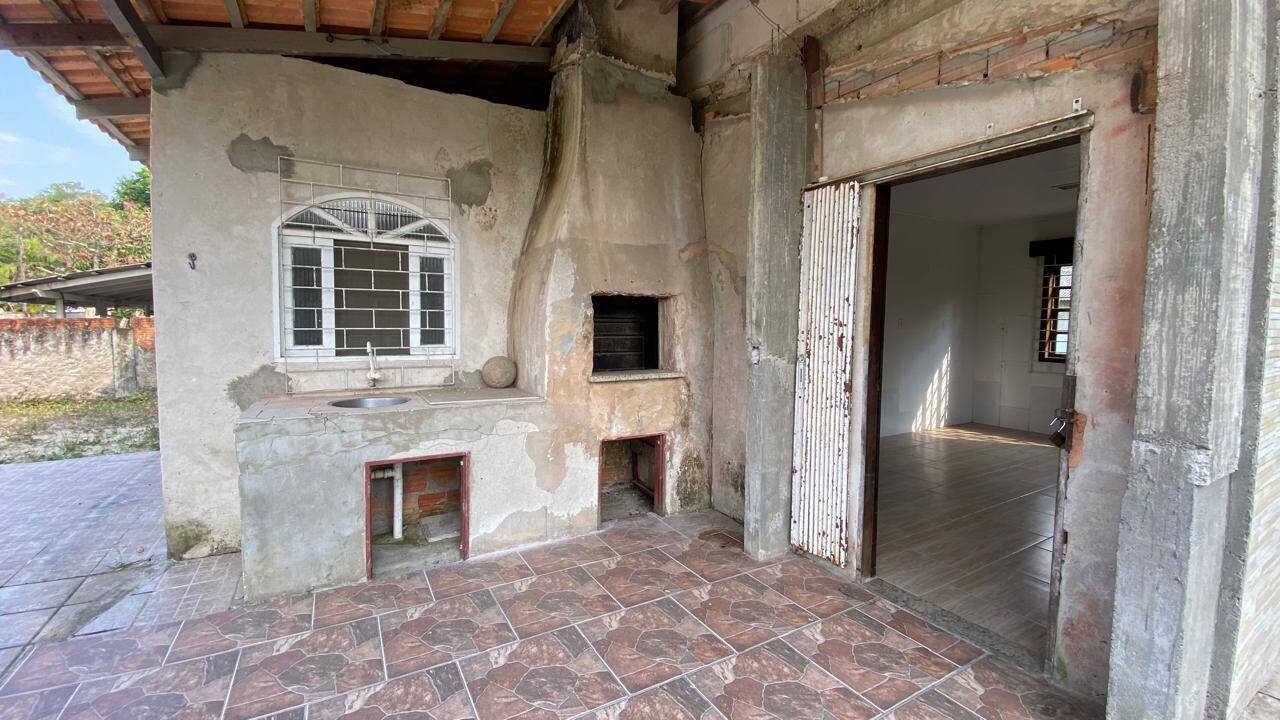 Casa à venda com 3 quartos, 98m² - Foto 11