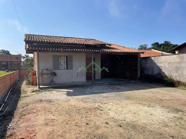 #2382 - Casa para Venda em Balneário Barra do Sul - SC