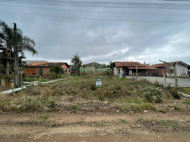 Venda em Salinas - Balneário Barra do Sul