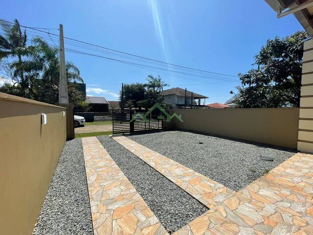 #2676 - Casa para Venda em Balneário Barra do Sul - SC