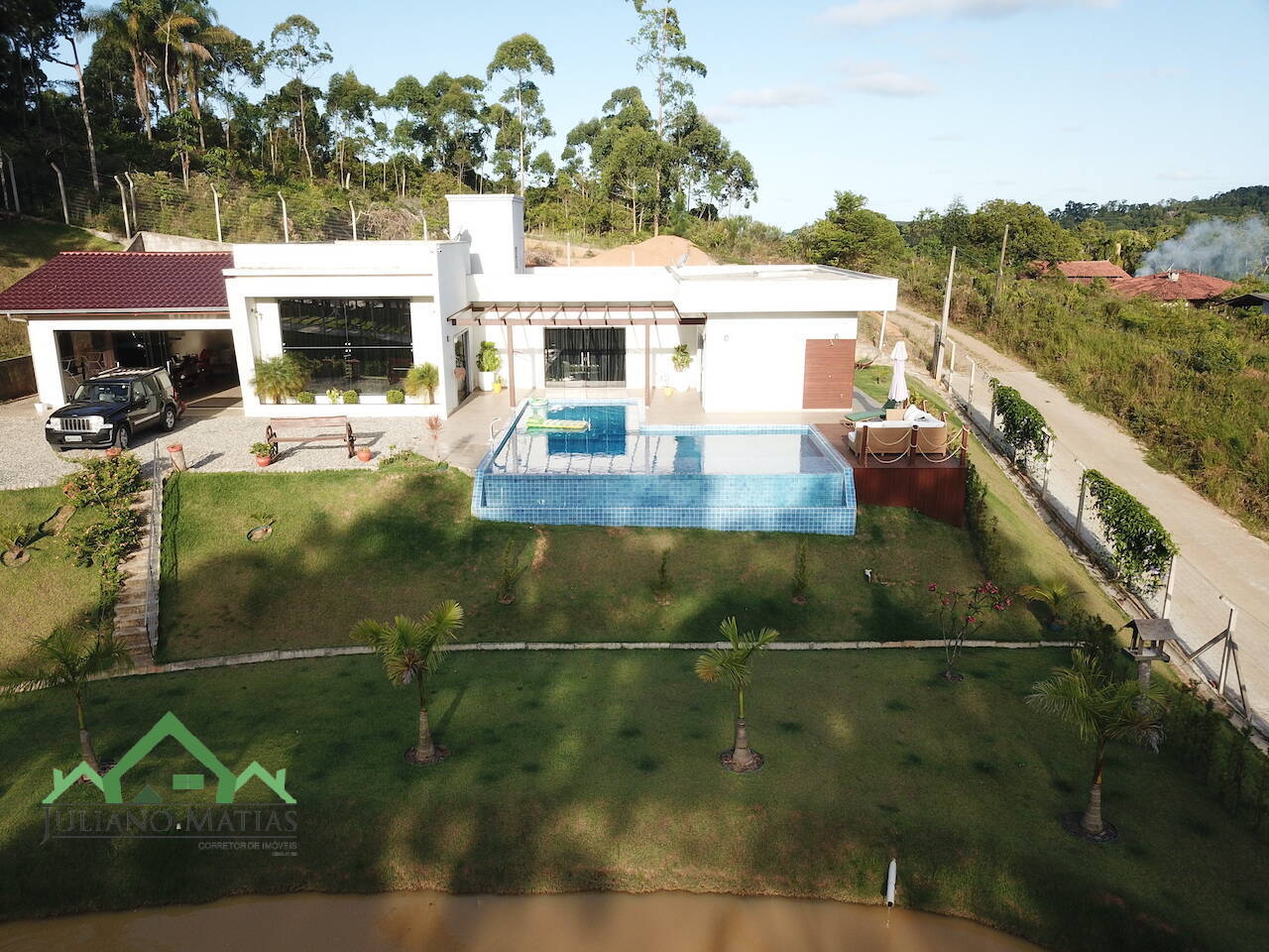 Fazenda à venda com 3 quartos, 286m² - Foto 2