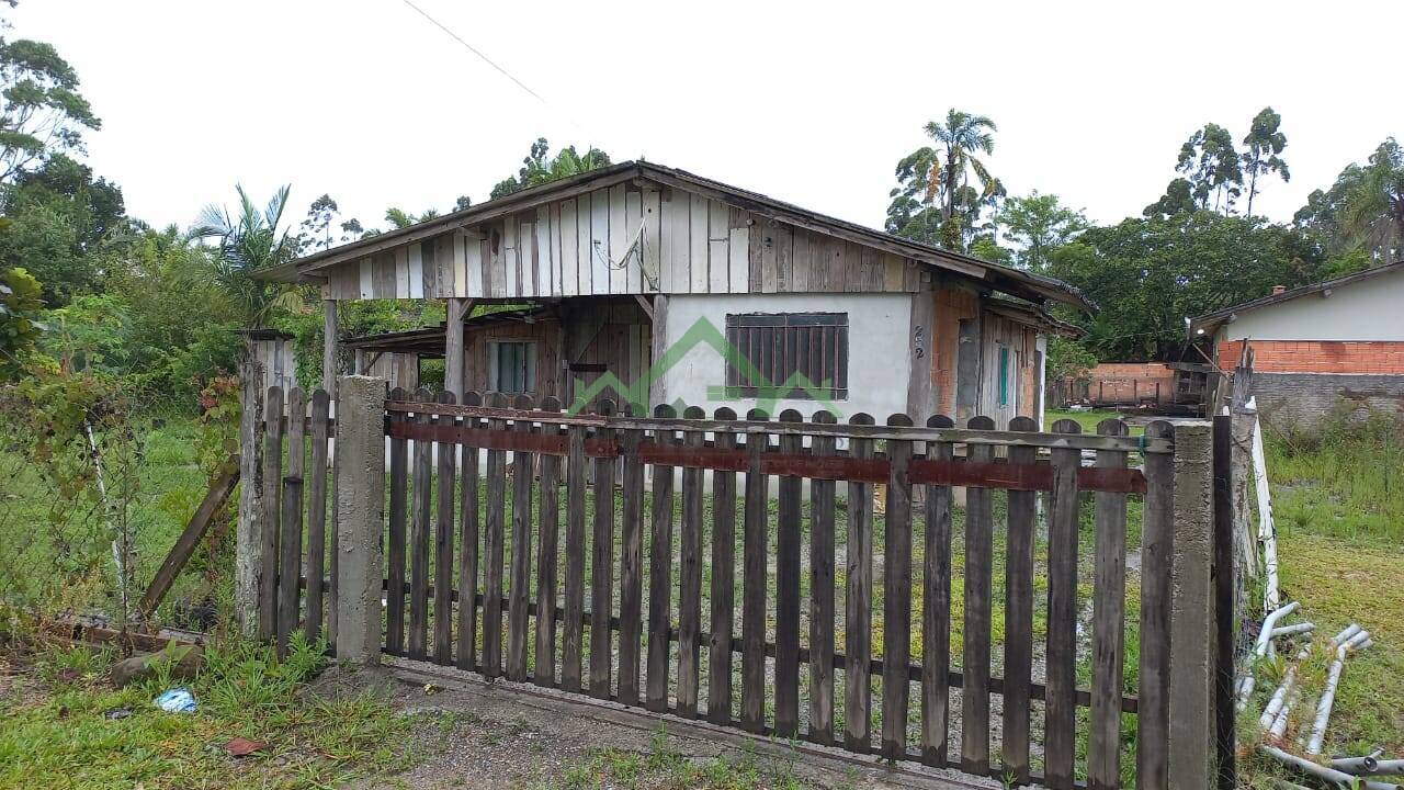 Fazenda à venda com 3 quartos, 130m² - Foto 1