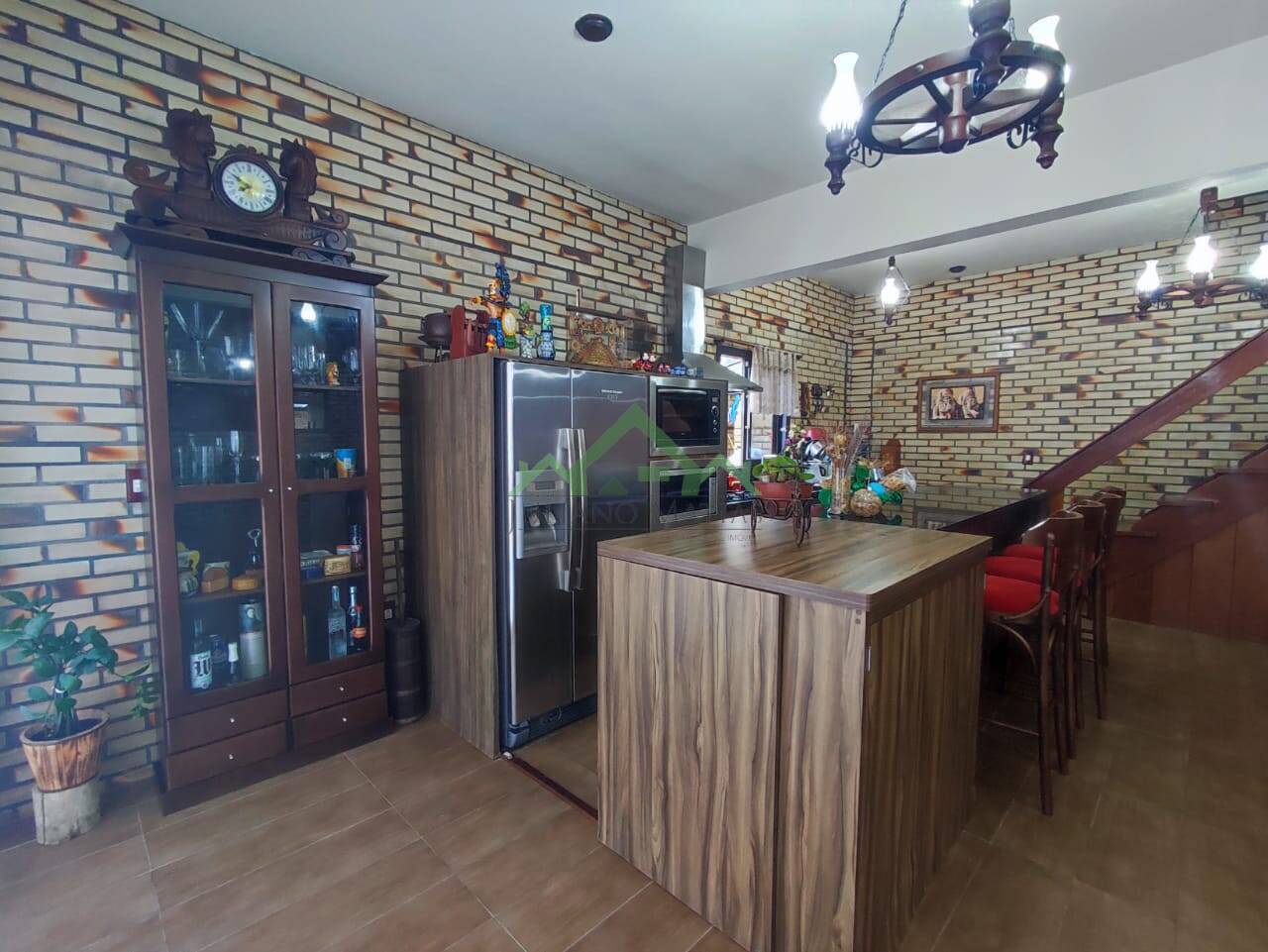 Casa à venda com 3 quartos, 200m² - Foto 9