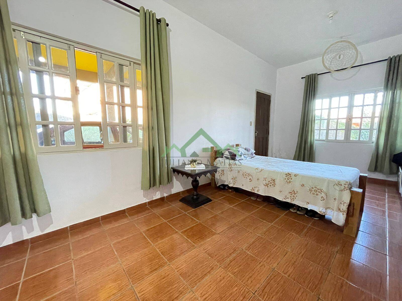 Casa à venda com 4 quartos, 300m² - Foto 25