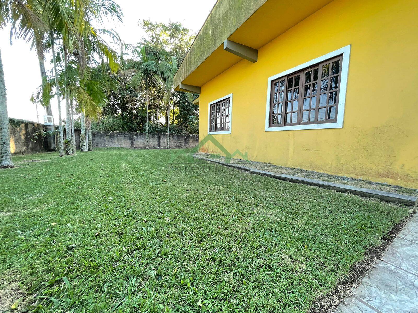 Casa à venda com 4 quartos, 300m² - Foto 27