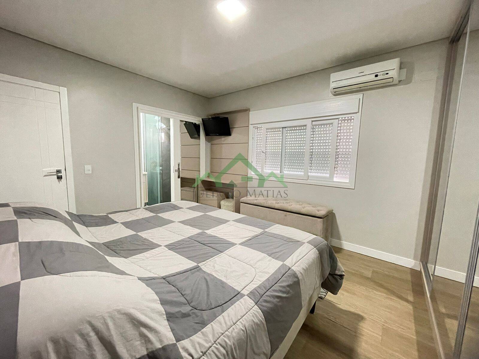 Casa à venda com 3 quartos, 210m² - Foto 15