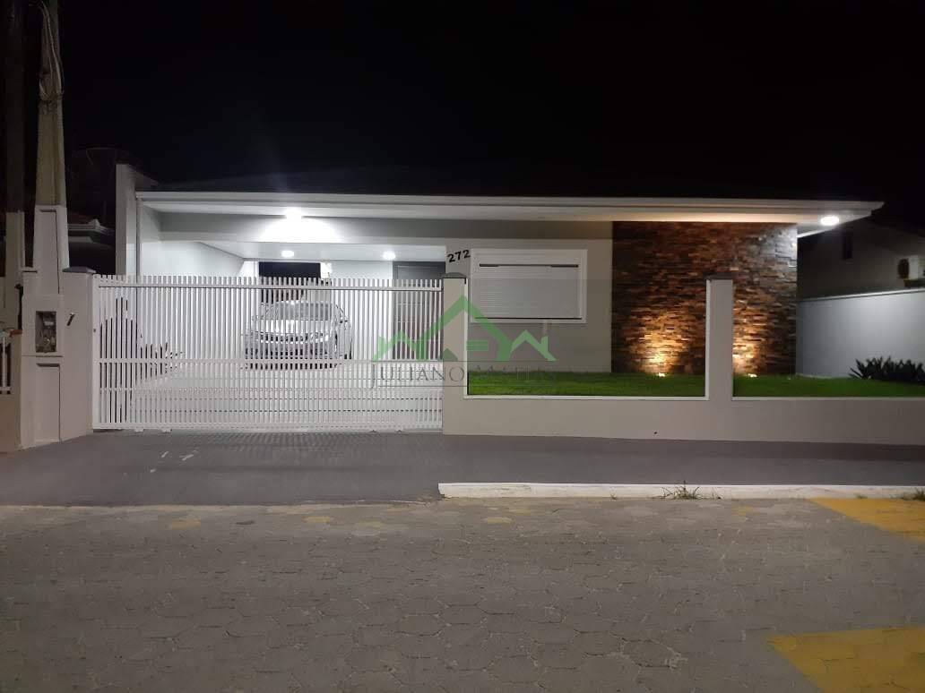 Casa à venda com 3 quartos, 210m² - Foto 3