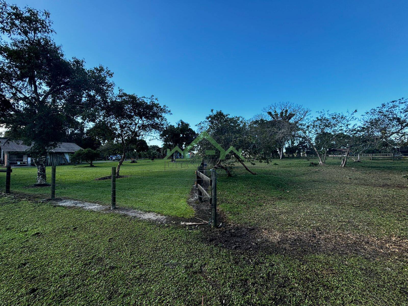 Fazenda à venda com 4 quartos, 150m² - Foto 33