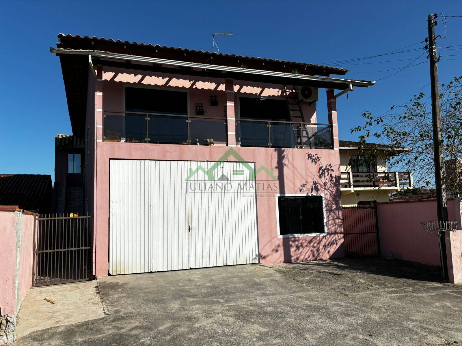 Sobrado à venda com 3 quartos, 137m² - Foto 1