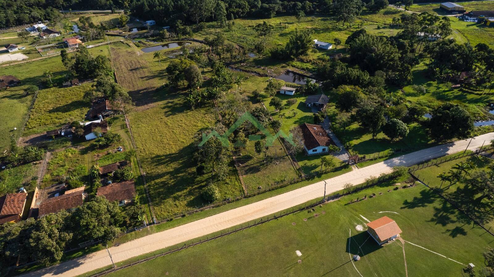 Fazenda à venda com 4 quartos, 150m² - Foto 43