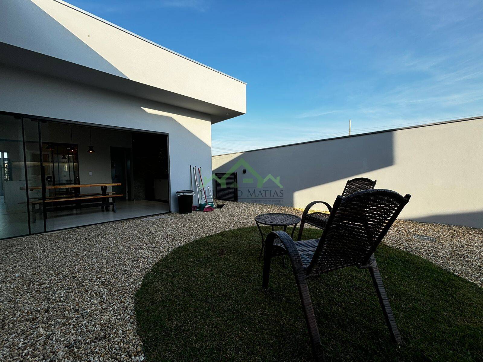 Casa à venda com 3 quartos, 150m² - Foto 9